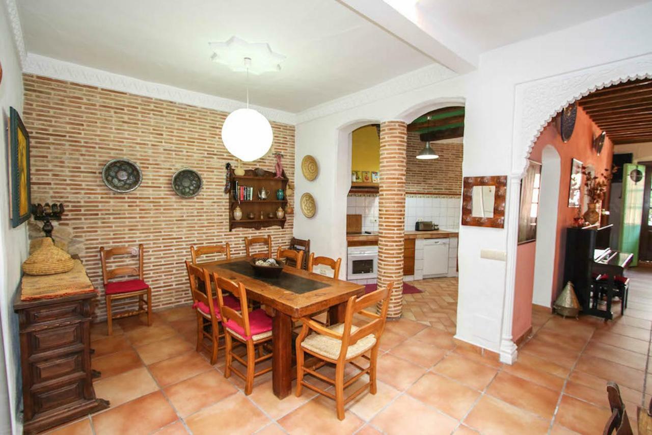 Casablanca Villa Yunquera Exterior photo